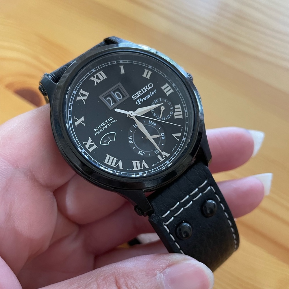 **SOLD** Seiko Premier Kinetic Perpetual Watch 7D48-0AH0 Special Edition Leather - Picture 6 of 16